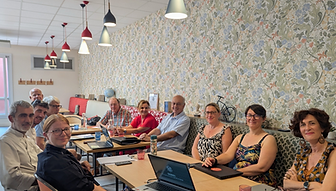 Le conseil coopératif en pleine réunion