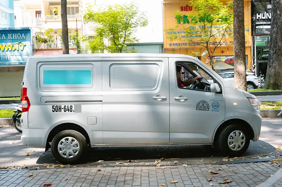 Thiết kế 2 trong 1 giúp xe vừa chở hàng vừa chở người linh hoạt