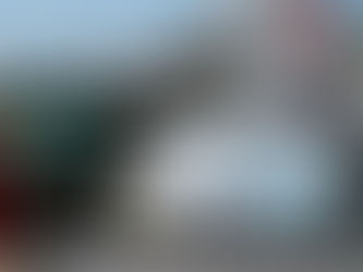 Xe tải 1 tấn thường được dùng giao hàng cho cửa hàng và shop nhỏ.