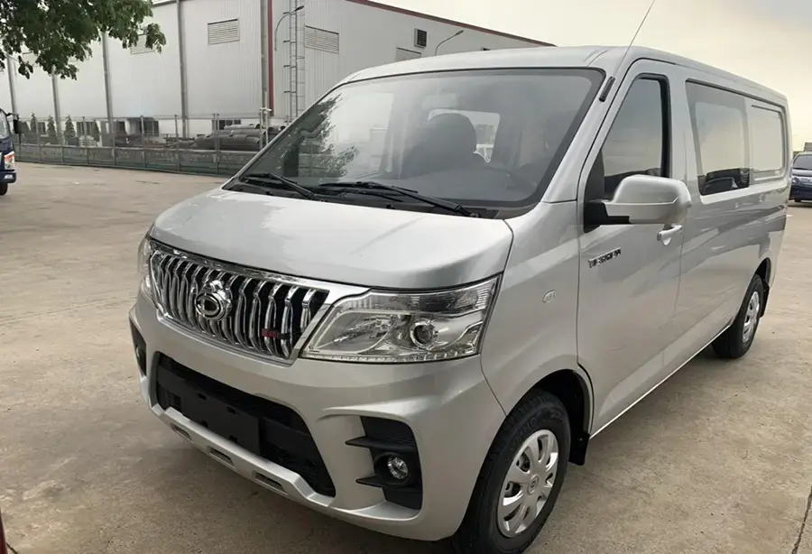 Tera-V6: Xe tải van Teraco 5 chỗ hiện đại, tiện nghi