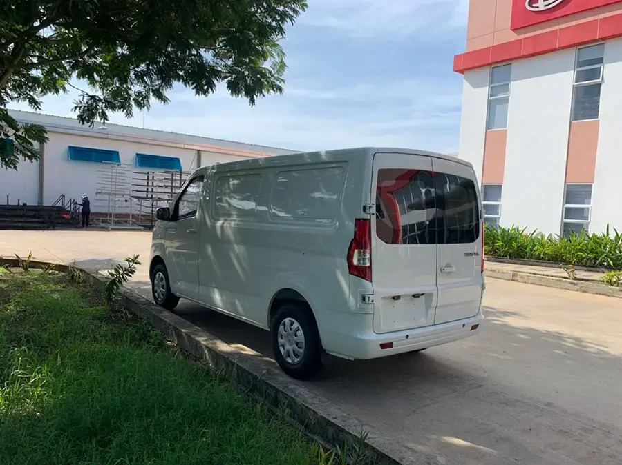 Các dòng xe tải van có mức giá phù hợp với tài chính dưới 400 triệu