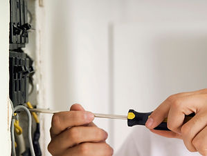 Dubai Electrician electrical maintenance dubai electrical fix lights dubai electric dubai electric maintenance clearwater