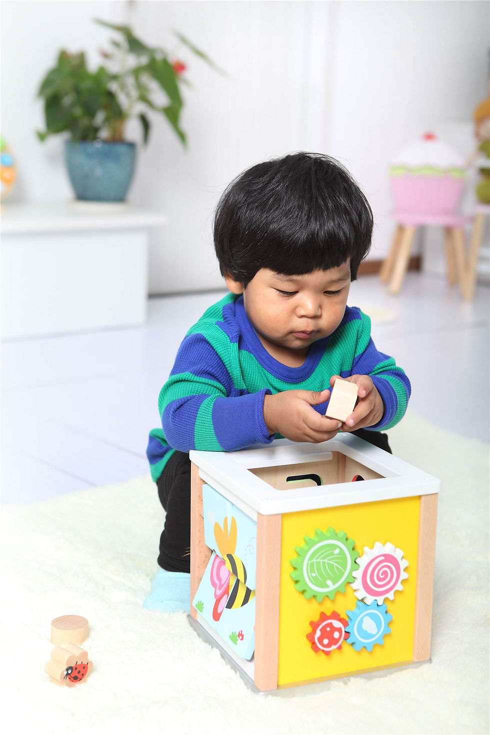 Thumbnail: Interactive Activity Cube – Engaging Multi Play for All Ages