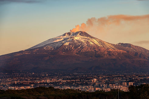 20210310132722-etna-sicilia-gettyimages-894433170-1.jpeg