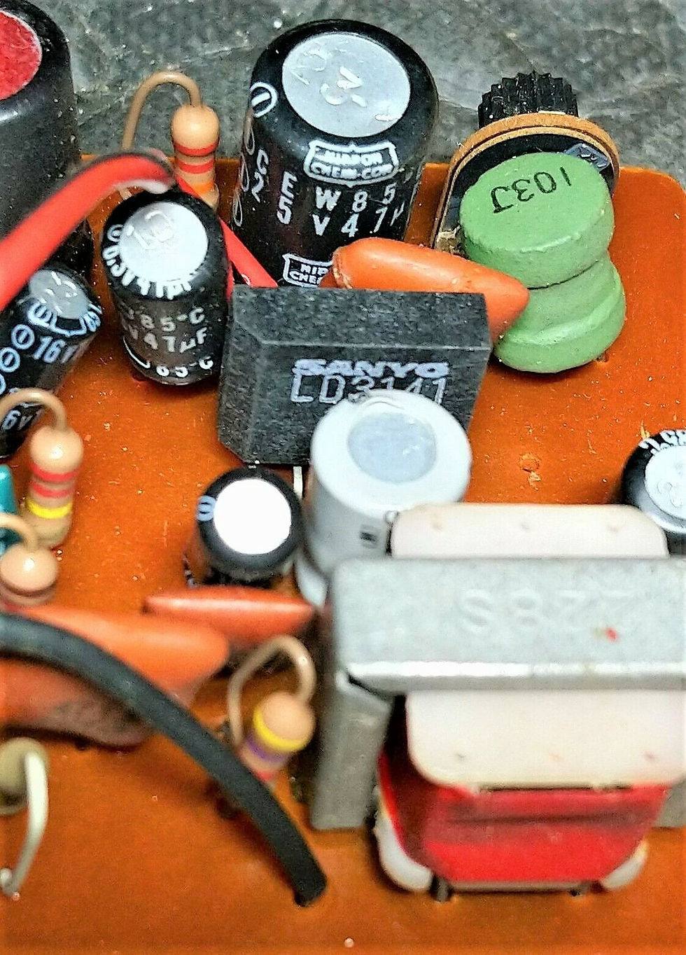 Thumbnail: LD3141 versterker chip voor AKAI bandrecorders