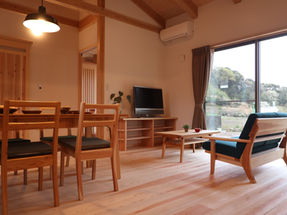 新作オリジナル家具「二人掛けソファ」を設置しました！　３/28.29・島田市大草地内「木の家」完成見学会場にて。