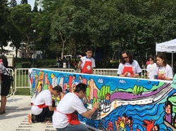 千人填色馬拉松