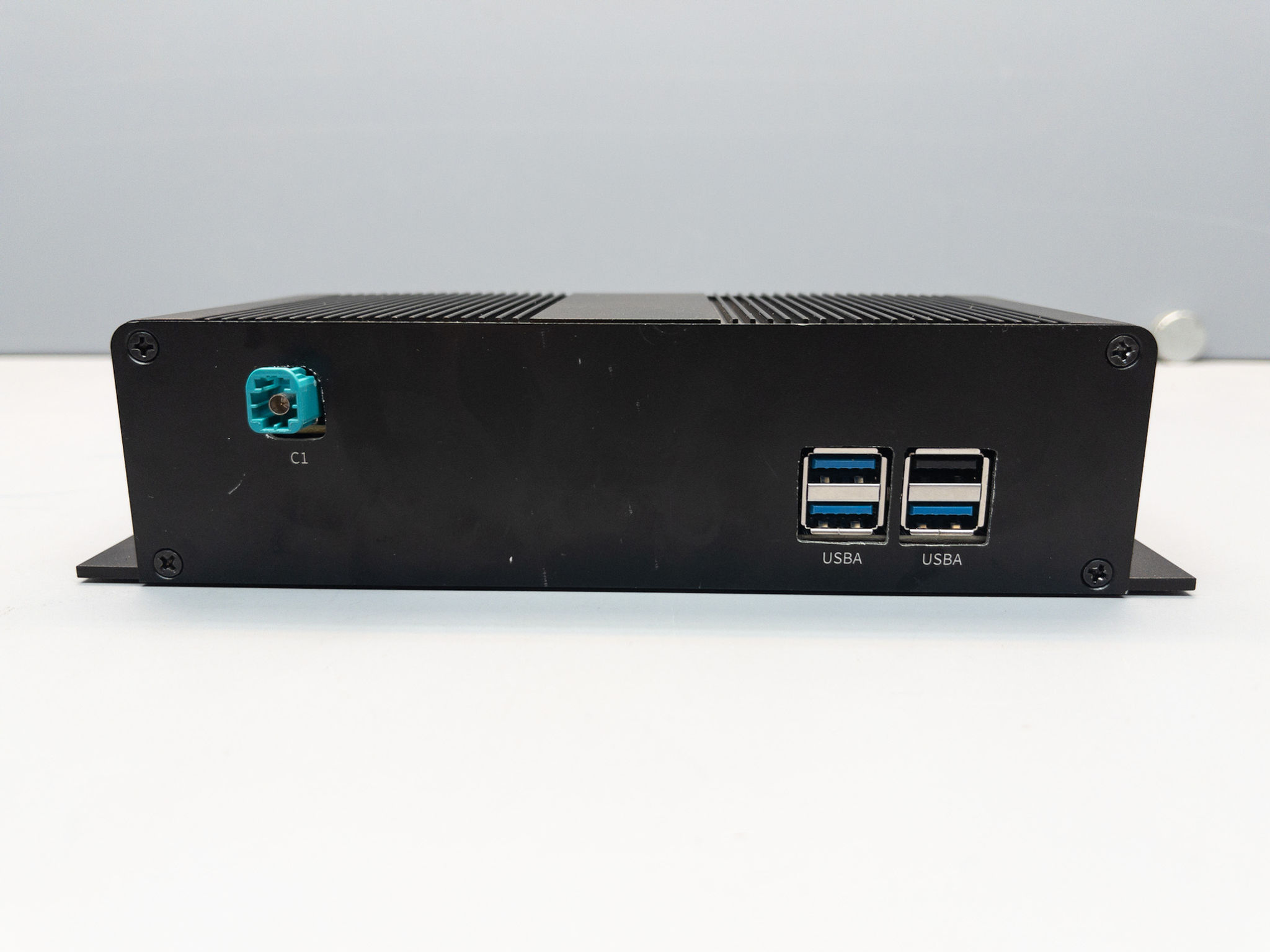 P1R3588-4G-9296