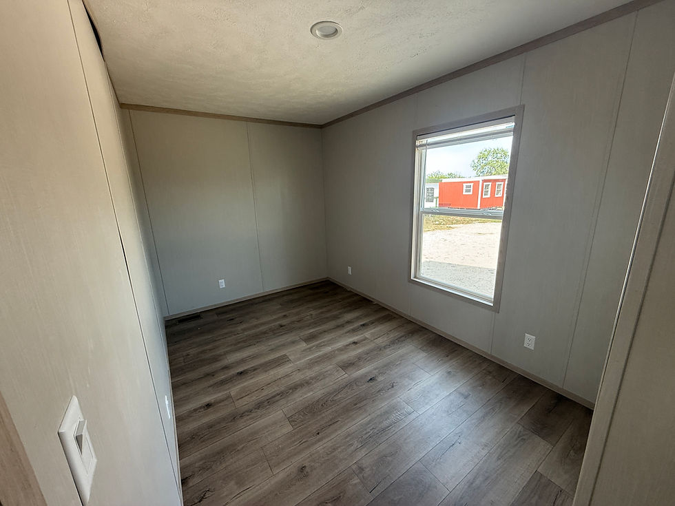 Thumbnail: Lewis – Single Wide