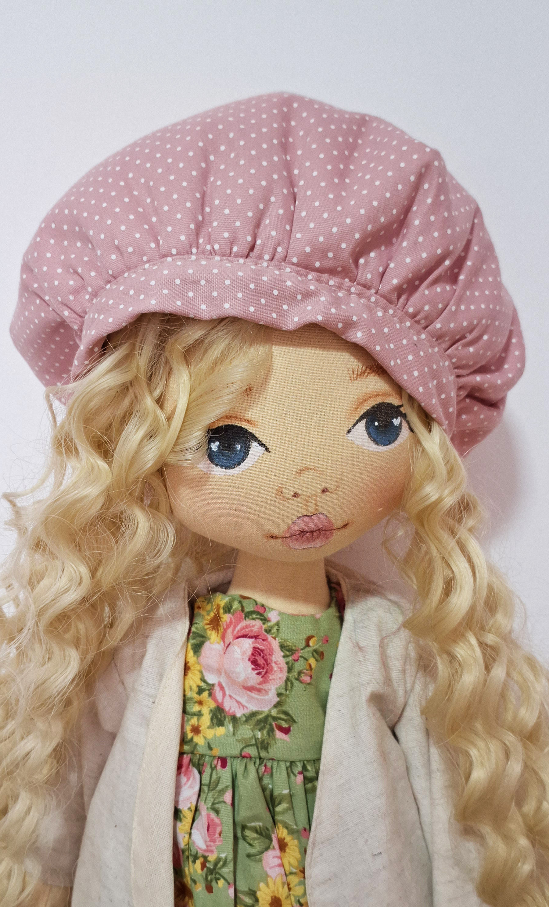 Boneca com Boina Panna Panenka