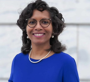 Kim King Headshot 2024.jpg