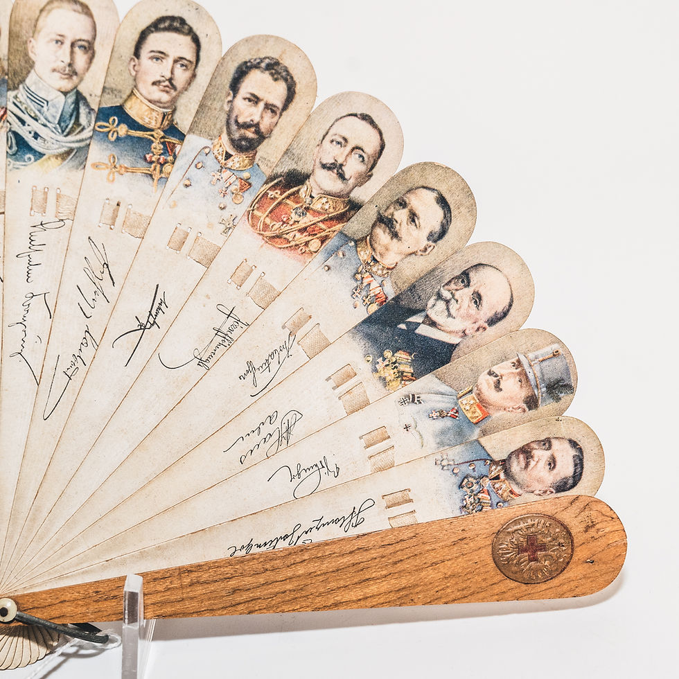 Miniatura: Ventaglio in cartoncino pressato Austro-Ungarico