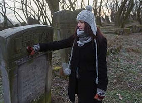Dr Kamila Klauzinska - Jewish Gravestone in Poland