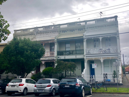 Did the weather put off todays buyers in South Melbourne?