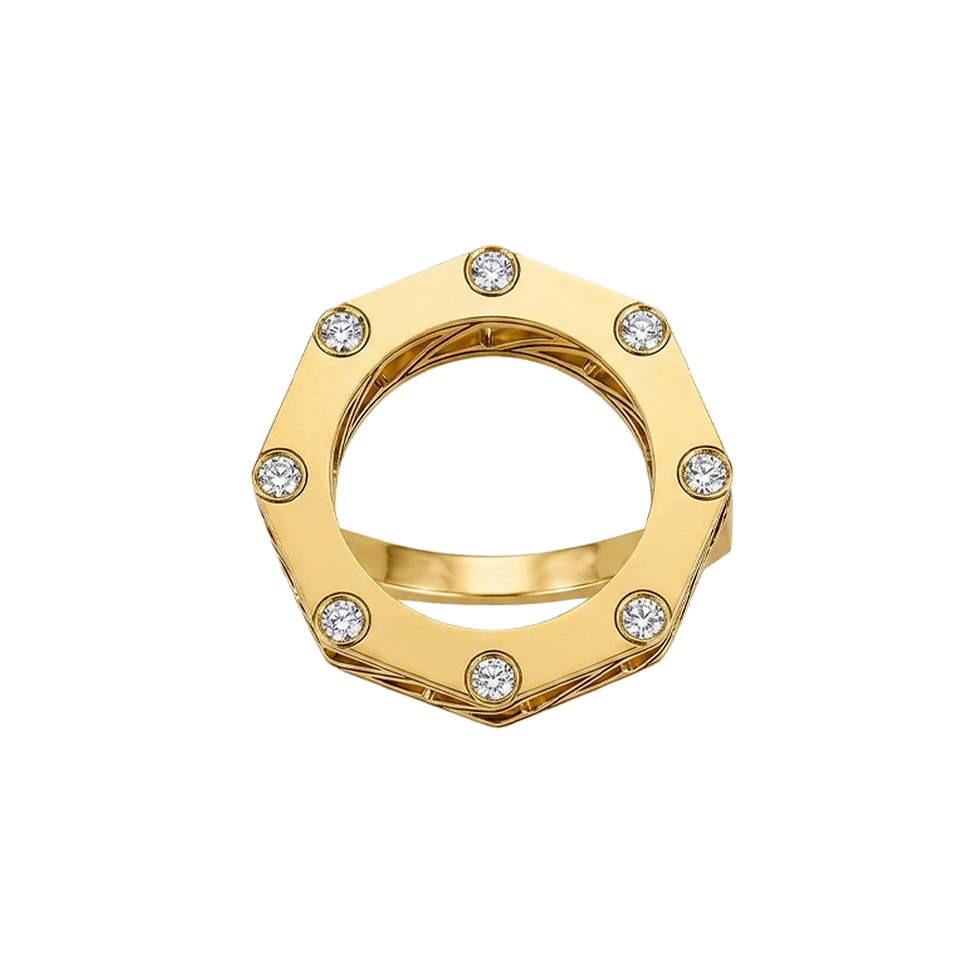الصورة المصغرة: Direct top view of yellow gold Zaven Octet diamond band, minimalist luxury production