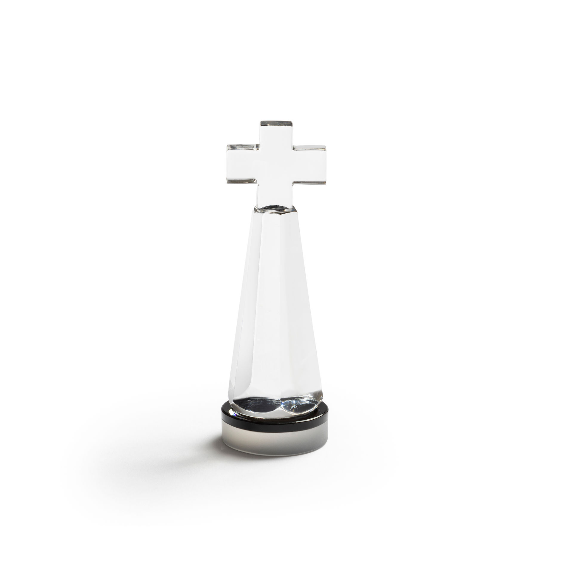 Each crystal chess piece is individually handmade, ensuring a truly unique and luxurious chess set