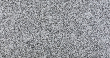 English:
Gran Perla granite: light granite with elegant gray specks, ideal for clean, modern, and timeless interiors.
German:
Granit Gran Perla: heller Granit mit eleganten grauen Punkten – perfekt für moderne und zeitlose Innenräume.
Spanish:
Granito Gran Perla: granito claro con motas grises elegantes, ideal para interiores modernos y luminosos.
French:
Granite Gran Perla : granit clair aux touches grises élégantes, parfait pour des intérieurs sobres et modernes.
Italian:
Granito Gran Perla: granito chiaro con punteggiature grigie eleganti, perfetto per ambienti moderni e puliti.
Arabic:
جرانيت غران بيرلا: جرانيت فاتح بنقاط رمادية أنيقة، مثالي للمساحات العصرية والخالدة.
Russian:
Гранит Gran Perla — светлый гранит с элегантными серыми вкраплениями, идеален для современных и чистых интерьеров.