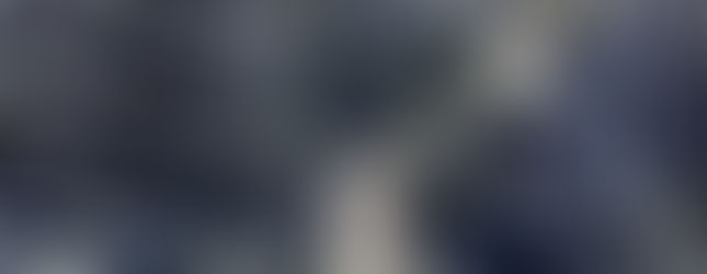 Составная плита с содалитом, нефелином и кальцитом в натуральном камне.