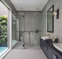 English
Ultra-thin large-format ceramic tiles, porcelain tiles, sintered stone with a refined blue-grey stone effect, and stone panels for interior and facade cladding – Blue Stone Gris SG.
Russian
Ультратонкий крупноформатный керамогранит, фарфоровая плитка, спечённый камень с элегантным эффектом синевато-серого натурального камня, панели для интерьера и фасада — Blue Stone Gris SG.
German
Ultradünne großformatige Keramikfliesen, Feinsteinzeug, gesinterter Stein mit stilvoller Blau-Grau-Steinoptik, Steinpaneele für Innen- und Fassadenverkleidung – Blue Stone Gris SG.
Spanish
Azulejos cerámicos ultrafinos de gran formato, porcelana, piedra sinterizada con efecto piedra azul grisácea, paneles de piedra para interior y fachada – Blue Stone Gris SG.
French
Carreaux céramiques ultra-fins grand format, porcelaine, pierre frittée à l’effet pierre bleu-gris élégant, panneaux pierre pour intérieur et façade – Blue Stone Gris SG.
Italian
Piastrelle ceramiche ultra sottili di grande formato, porcellana, pietra sinterizzata con effetto pietra blu-grigia raffinata, pannelli in pietra per interno e facciata – Blue Stone Gris SG.
Arabic
بلاط سيراميك كبير الحجم ورقيق للغاية، بلاط بورسلين، حجر مكبوس بتأثير حجر أزرق رمادي أنيق، وألواح حجرية للديكور الداخلي والواجهات – Blue Stone Gris SG.