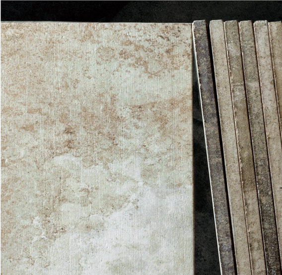 Фасадная клинкерная плитка с однородной текстурой
Клинкерная плитка отличается равномерной и гладкой текстурой, что обеспечивает однородную отделку фасада при монтаже. Идеальный выбор для тех, кто ищет современное фасадное решение с эстетически цельным внешним видом.