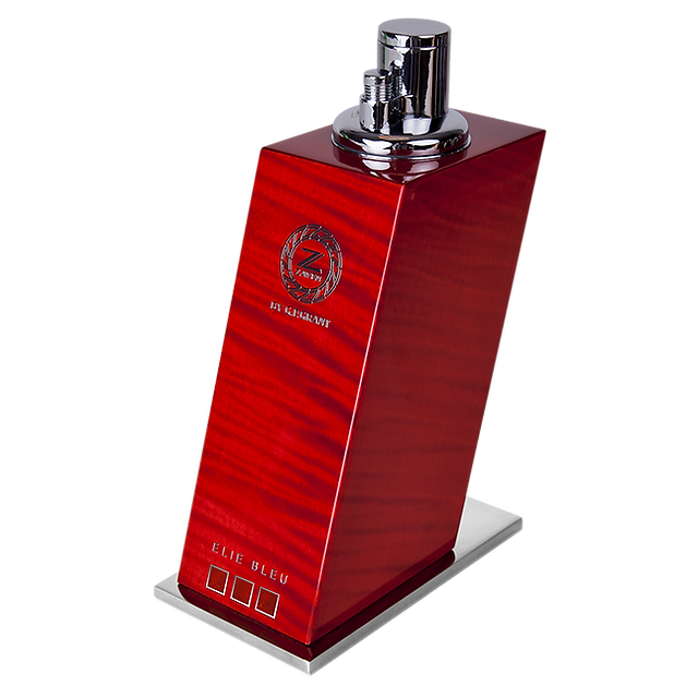 CAVE À CIGARES DE LUXE ET ACCESSOIRES EXCLUSIFS Investissez dans une cave à cigare de luxe pour conserver vos cigares dans les meilleures conditions. Accompagnez-la de nos accessoires de luxe, comme des cendriers pour cigares et des briquets pour cigares. Nos accessoires exclusifs pour cigares sont conçus pour les fumeurs de luxe recherchant l’excellence. Un cadeau de luxe unique pour les connaisseurs de cigares, à découvrir sur notre boutique en ligne.