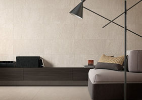 English
Ultra-thin large-format ceramic tiles, porcelain tiles, sintered stone with a warm beige basalt effect, and stone panels for interior and facade cladding – Basaltina Beige SG.
Russian
Ультратонкий крупноформатный керамогранит, фарфоровая плитка, спечённый камень с тёплым бежевым эффектом базальта, панели для интерьера и фасада — Basaltina Beige SG.
German
Ultradünne großformatige Keramikfliesen, Feinsteinzeug, gesinterter Stein mit warmem beigem Basalt-Effekt, Steinpaneele für Innen- und Fassadenverkleidung – Basaltina Beige SG.
Spanish
Azulejos cerámicos ultrafinos de gran formato, porcelana, piedra sinterizada con efecto basalto beige cálido, paneles de piedra para interior y fachada – Basaltina Beige SG.
French
Carreaux céramiques ultra-fins grand format, porcelaine, pierre frittée à l’effet basalte beige chaud, panneaux pierre pour intérieur et façade – Basaltina Beige SG.
Italian
Piastrelle ceramiche ultra sottili di grande formato, porcellana, pietra sinterizzata con effetto basalto beige caldo, pannelli in pietra per interno e facciata – Basaltina Beige SG.
Arabic
بلاط سيراميك كبير الحجم ورقيق للغاية، بلاط بورسلين، حجر مكبوس بتأثير البازلت البيج الدافئ، وألواح حجرية للديكور الداخلي والواجهات – Basaltina Beige SG.