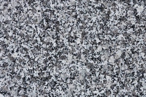 English:
Granite Gris Cadalso (Gray Cadalso) – medium gray granite with uniform grain, ideal for modern and classic spaces.
German:
Granit Gris Cadalso (Grau Cadalso) – mittelgrauer Granit mit gleichmäßiger Körnung, ideal für moderne und klassische Räume.
Spanish:
Granito Gris Cadalso (Gris Cadalso) – granito gris medio de grano uniforme, ideal para espacios modernos y clásicos.
French:
Granit Gris Cadalso (Gris Cadalso) – granit gris moyen à grain uniforme, idéal pour des espaces modernes et classiques.
Italian:
Granito Gris Cadalso (Grigio Cadalso) – granito grigio medio a grana uniforme, ideale per ambienti classici e moderni.
Arabic:
جرانيت Gris Cadalso (رمادي كادالسو) – جرانيت رمادي متوسط ذو حبيبات منتظمة، مثالي للمساحات الكلاسيكية والعصرية.
Russian:
Гранит Gris Cadalso (серый Кадальсо) — гранит среднего серого тона с равномерной зернистостью, идеально подходит для классических и современных интерьеров.