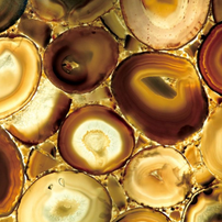 Duramica Glassonyx Brown Agate Panels bring warmth and depth to any interior space. The rich, earthy tones of brown agate, enhanced by backlit natural stone, create a cozy yet sophisticated ambiance. Deutsch:
Braune Agat-Paneele verleihen jedem Innenraum Wärme und Tiefe. Die reichen, erdigen Töne des braunen Agats, verstärkt durch die hinterleuchteten Duramica Glassonyx-Paneele aus Naturstein, schaffen eine gemütliche und gleichzeitig raffinierte Atmosphäre.

Español:
Los paneles de ágata marrón aportan calidez y profundidad a cualquier espacio interior. Los tonos ricos y terrosos de la ágata marrón, realzados por los paneles de piedra retroiluminada Duramica Glassonyx, crean un ambiente acogedor y sofisticado.

Français:
Les panneaux en agate brune apportent chaleur et profondeur à n’importe quel espace intérieur. Les teintes riches et terreuses de l’agate brune, accentuées par les panneaux en pierre rétroéclairée Duramica Glassonyx, créent une ambiance à la fois chaleureuse et sophistiquée.

Italiano:
I pannelli in agata marrone portano calore e profondità a qualsiasi spazio interno. Le ricche tonalità terrose dell’agata marrone, accentuate dai pannelli in pietra retroilluminata Duramica Glassonyx, creano un’atmosfera accogliente e sofisticata.

العربية:
تضيف ألواح الأباتيت البني الدفء والعمق لأي مساحة داخلية. الألوان الغنية والترابية للأباتيت البني، المعززة بواسطة ألواح الحجر الخلفي Duramica Glassonyx، تخلق جوًا مريحًا ولكنه أنيق.

Русский:
Коричневые агатовые панели придают теплоту и глубину любому интерьеру. Богатые, землистые оттенки коричневого агата, подчеркнутые подсветкой камня Duramica Glassonyx, создают уютную и в то же время изысканную атмосферу.