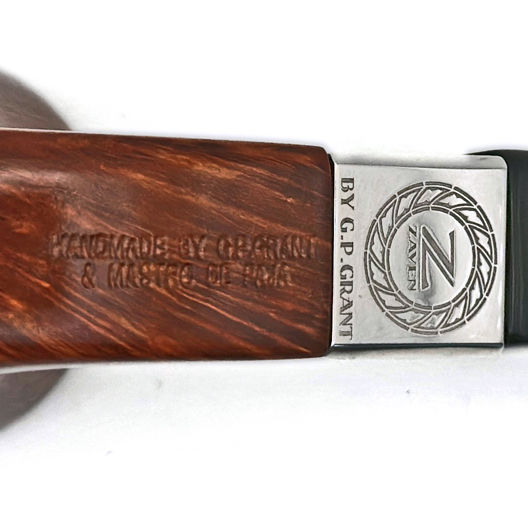 Miniature : Pipas de lujo hechas a mano con formas únicas y cubos con gemas. Compra pipas artesanales online.