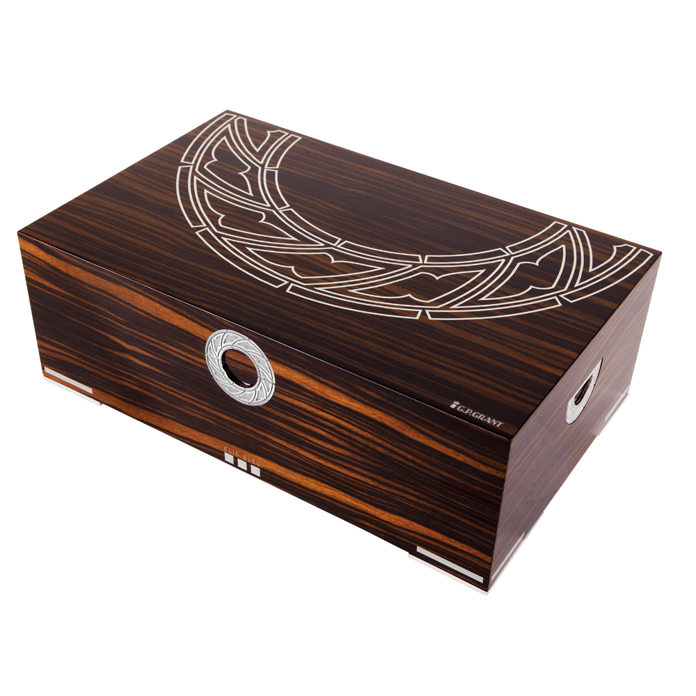 Original Elite cigar humidor set with lighter and ashtray