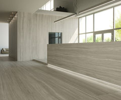 English:
Travertino Silk Gris SG is ultra-thin, large-format porcelain tiles with a natural, polished surface and 5.6 mm thickness. This sintered stone features a refined gray travertine effect, perfect for interior and facade cladding, combining elegance and durability.
Deutsch:
Travertino Silk Gris SG sind ultra-dünne, großformatige Porzellanfliesen mit natürlicher, polierter Oberfläche und einer Dicke von 5,6 mm. Dieses gesinterte Steinmaterial zeigt einen eleganten grauen Travertineffekt und eignet sich ideal für Innen- und Fassadenverkleidungen.
Español:
Travertino Silk Gris SG son azulejos de porcelana de gran formato y ultra delgados con superficie natural y pulida y un grosor de 5,6 mm. Esta piedra sinterizada presenta un elegante efecto de travertino gris, ideal para revestimientos interiores y fachadas, combinando elegancia y durabilidad.
Français:
Travertino Silk Gris SG est un carrelage en porcelaine grand format ultra-fin avec une surface naturelle polie et une épaisseur de 5,6 mm. Cette pierre frittée offre un effet travertin gris raffiné, parfaite pour les revêtements intérieurs et façades, alliant élégance et durabilité.
Italiano:
Travertino Silk Gris SG è un gres porcellanato ultrasottile e di grande formato con superficie naturale e lucidata e spessore di 5,6 mm. Questa pietra sinterizzata presenta un elegante effetto travertino grigio, ideale per rivestimenti interni e facciate, unendo eleganza e resistenza.
Русский:
Travertino Silk Gris SG — крупноформатный ультратонкий керамогранит с натуральной полированной поверхностью и толщиной 5,6 мм. Синтерованный камень с изящным эффектом серого травертина, идеально подходящий для облицовки интерьеров и фасадов, сочетая элегантность и прочность.
العربية:
Travertino Silk Gris SG هو بلاط بورسلين كبير الحجم ورقيق للغاية بسطح طبيعي ومصقول وسُمك 5.6 ملم. هذه الحجرية الملبدة تتميز بتأثير الترافرتين الرمادي الأنيق، مثالية لتكسية الديكورات الداخلية والواجهات، تجمع بين الأناقة والمتان.
