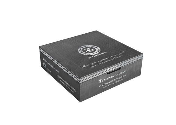 Ultra Premium Cigar Platinum Petit Corona 40 - Fine cigars expertly crafted with aged tobacco, providing a premium smoking pleasure.