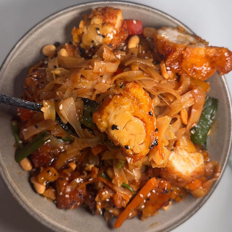 Stir-Fried Noodles mit Crispy Chicken
Stir-Fried Noodles with Crispy Chicken