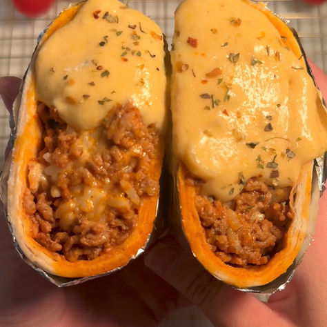 Cheesy Beef Burrito
Cheesy Beef Burrito