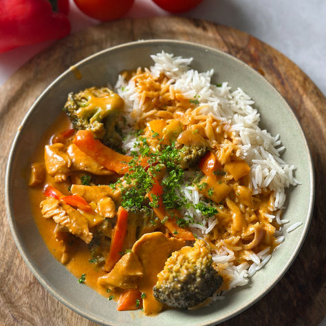 Cremige Kokos-Hähnchenpfanne / Creamy Coconut Chicken Skillet