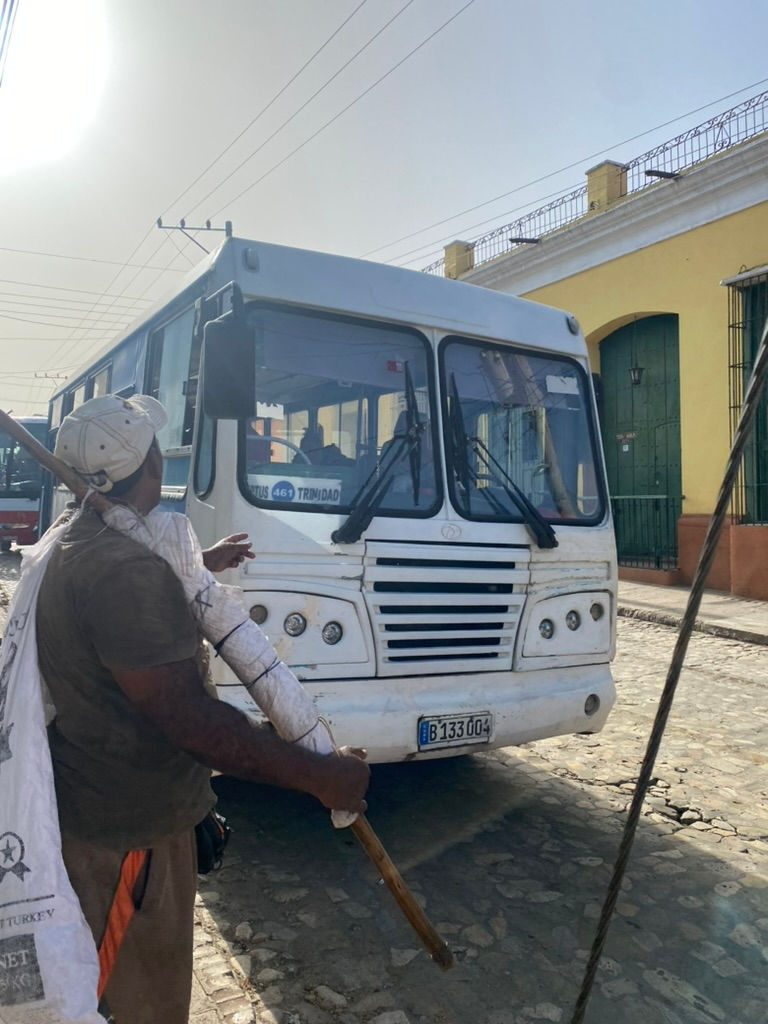 Autobus diretto a Playa Ancon Trinidad 