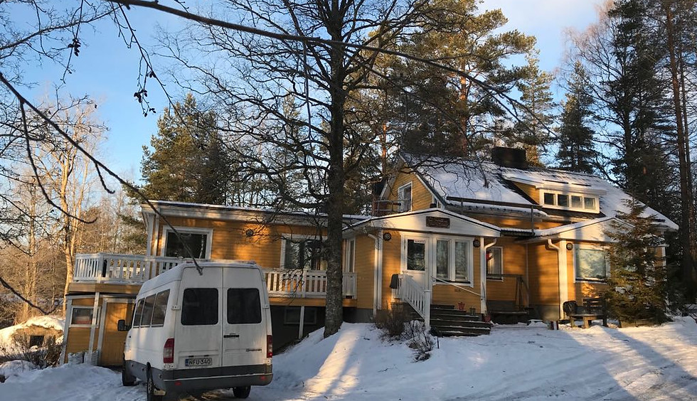 Kuntouttavaja kodinomainen Alppila-talo
