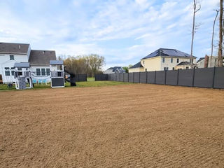 QueFence - Residential Two-Tone Composite Fence