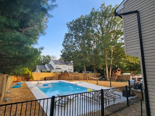 QueFence - Residential Black Aluminum Fence