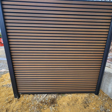 Quefence - Residential Two-Tone Composite Privacy Fence