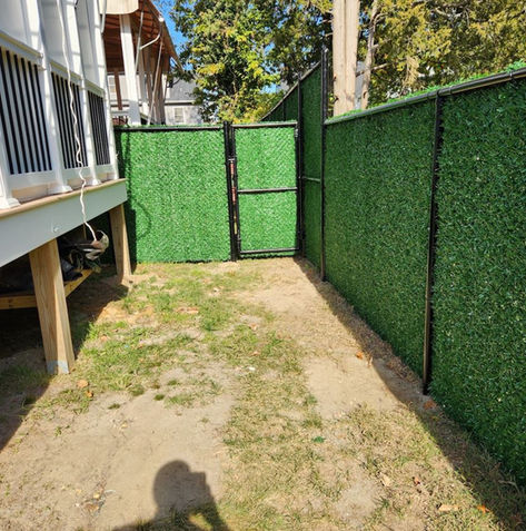 QueFence - Residential Privacy Gate
