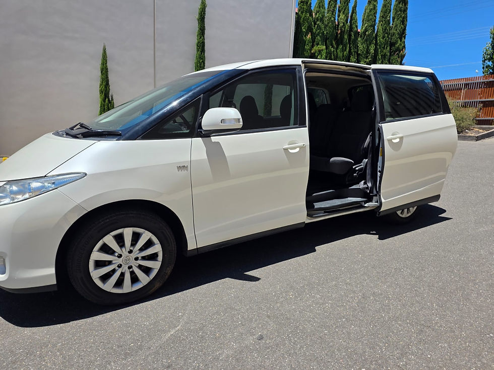 Thumbnail: 2012 Toyota Tarago 8 seater auto