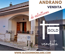 Casa indipendente con ampio scoperto laterale in ottima posizione ad Andrano