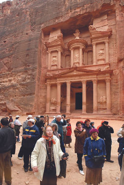 Picture of the Treasury in Petra 4