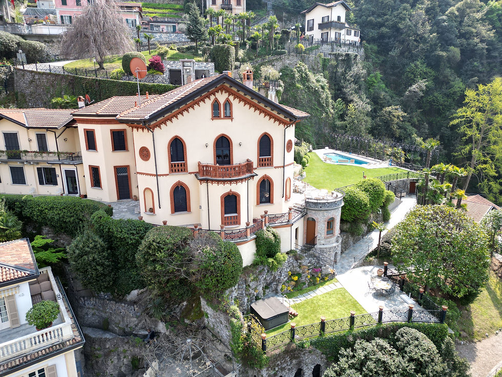 VILLA POLLI - TORNO (CO)