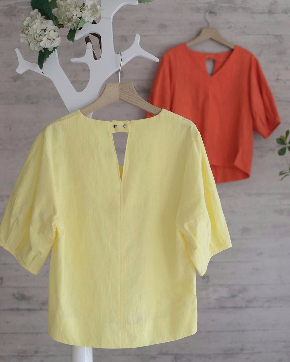Thumbnail: RAYA LINEN TOPS