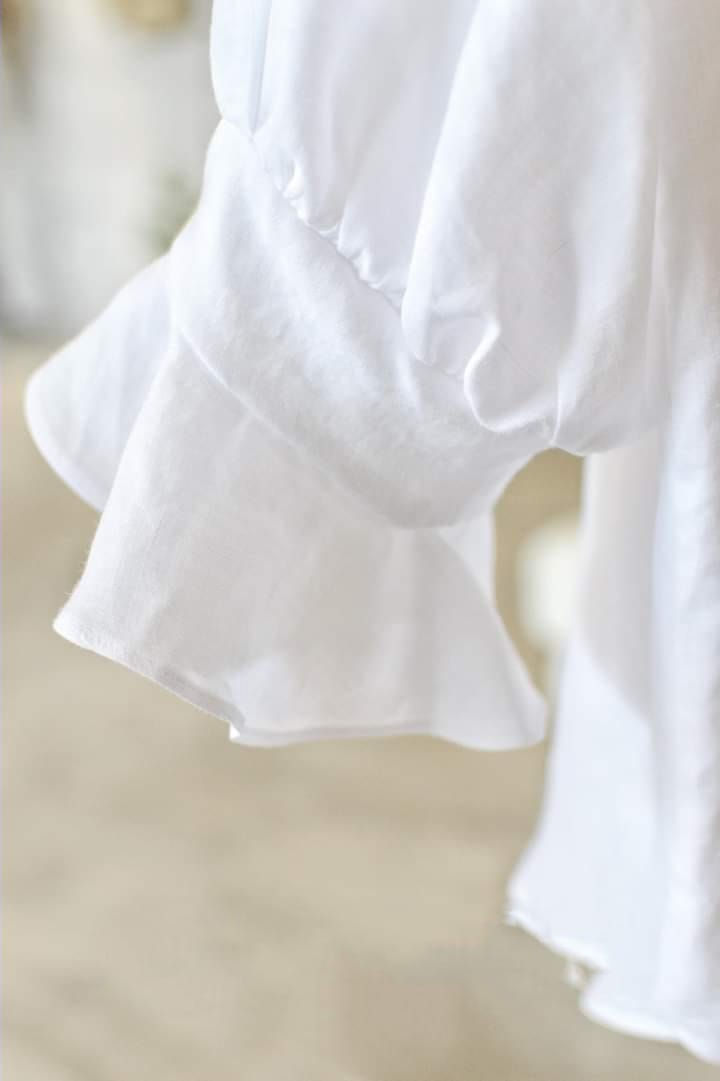 Thumbnail: SASHA LINEN TOP