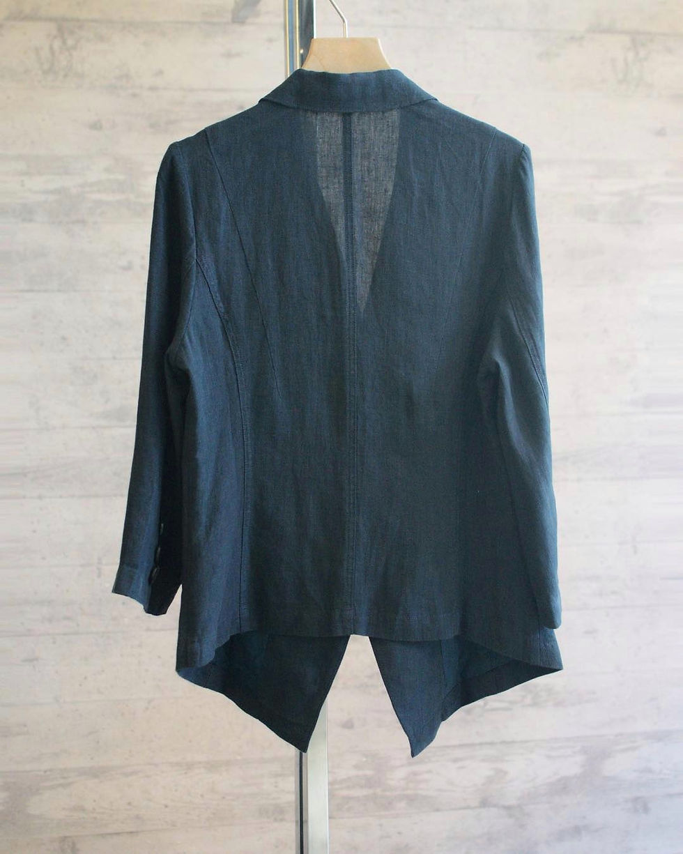 Thumbnail: NYKA LINEN SHIRT-BLAZER SET