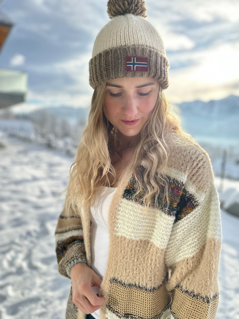 Thumbnail: 660 KARDIGAN DAMSKI W KOLOROWE PASY