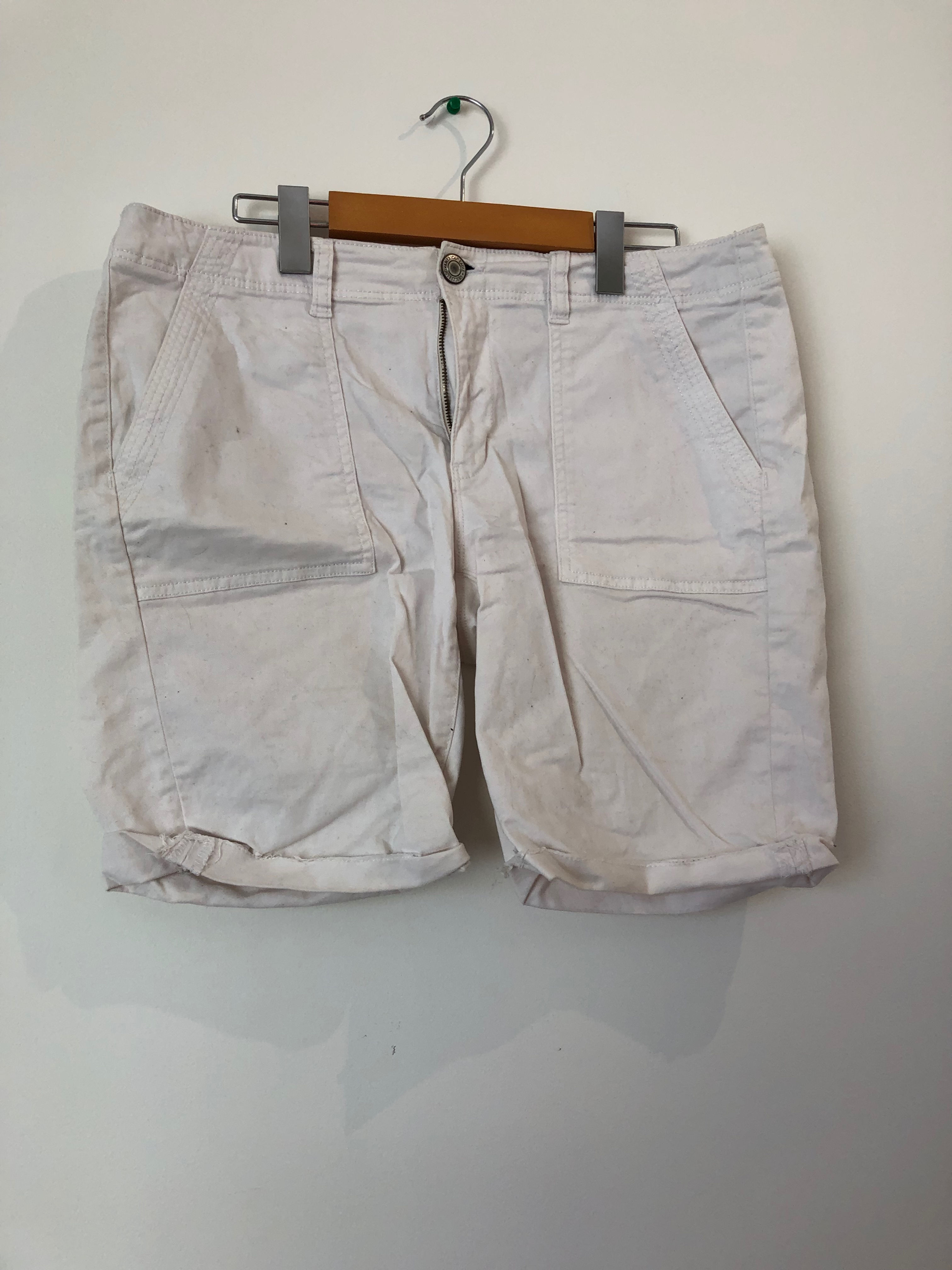 Size 12, White shorts to the knee